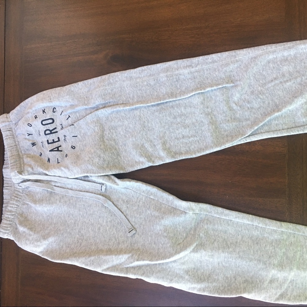 Aeropostale light grey women’s sweatpants.
